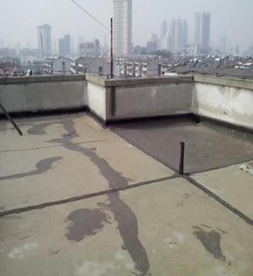 盘锦漏水维修 楼顶漏水是什么原因，楼顶漏水维修方法是什么?